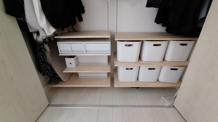 クローゼット内に可動棚を設置し収納力UP